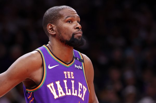 🔥Shams: Durant s trade will heat up in the next 2-3 weeks, and there will be substantial negotiations before the draft