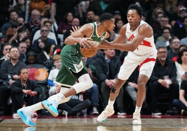 Pierce: Antetokounmpo and Yingge can t win the championship. He has a greater hope of winning the championship with the Rockets.