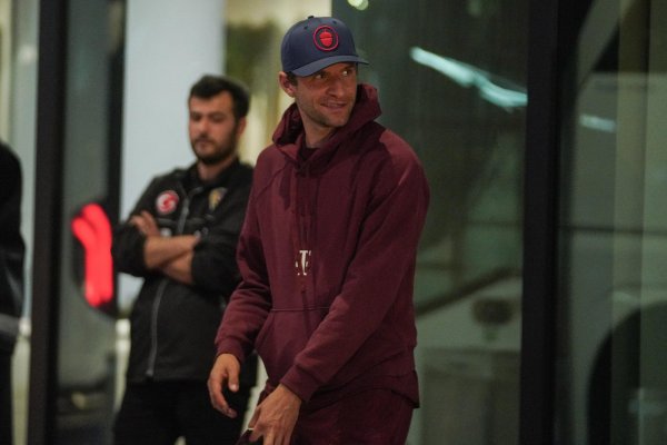 Mueller: Not disappointed with leaving Bayern, but I don t like the communication method of ending the contract